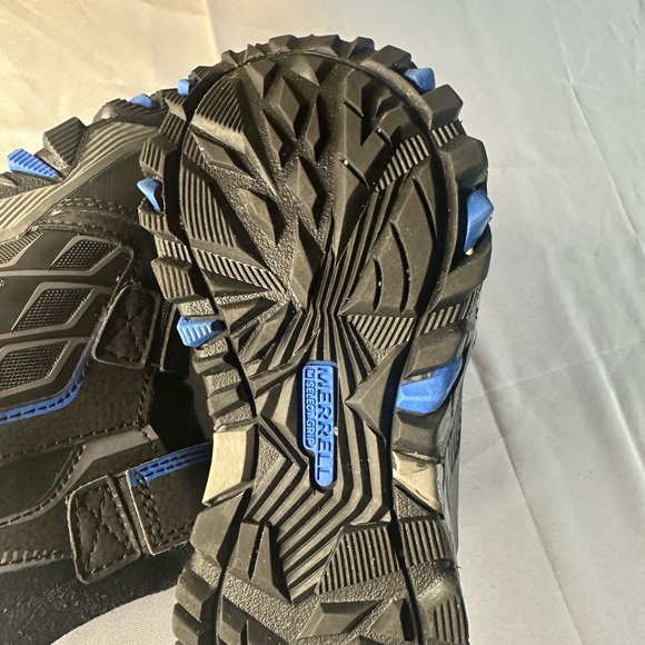Merrell Kids Black and Blue Adventure Boots - Picture 4 of 6